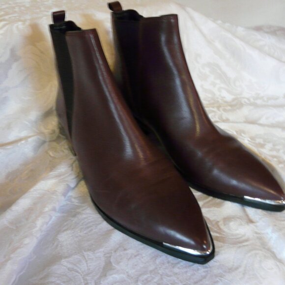 MARC FISHER LTD Womens Leather Point Elastic Slip-On Ankle Boots Mulberry Size 7 - Picture 4 of 9